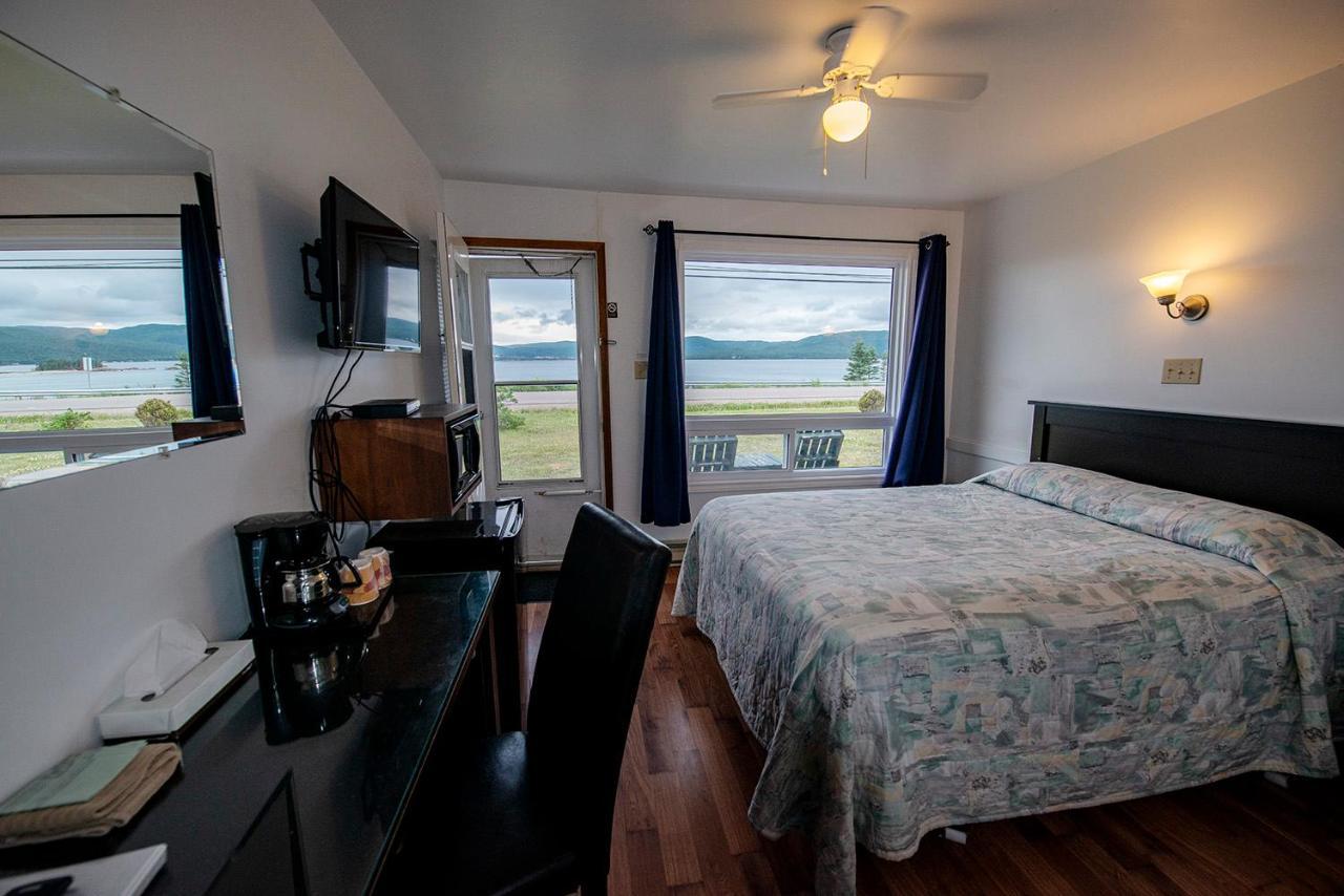 Sea Breeze Motel インゴニッシュ エクステリア 写真